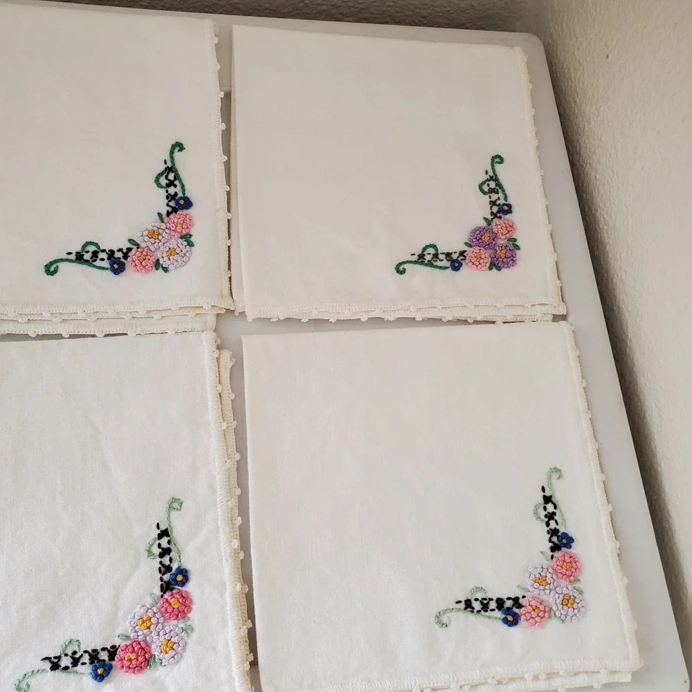 Vintage Hand Embroidered Linen Napkins and Runner Set Floral Lace Trim 7pc